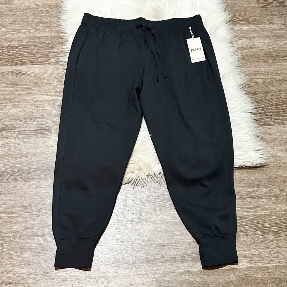 PACT Organic Womens NWT Black Luxe Signature Jogger XL Travel Commute